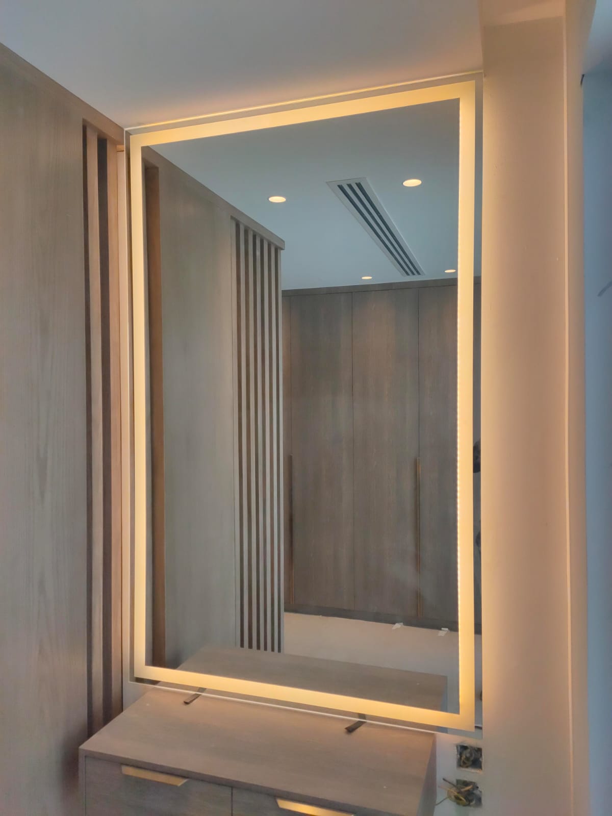 Mirrors — Full-Height Feature Mirror — Entrance Foyer